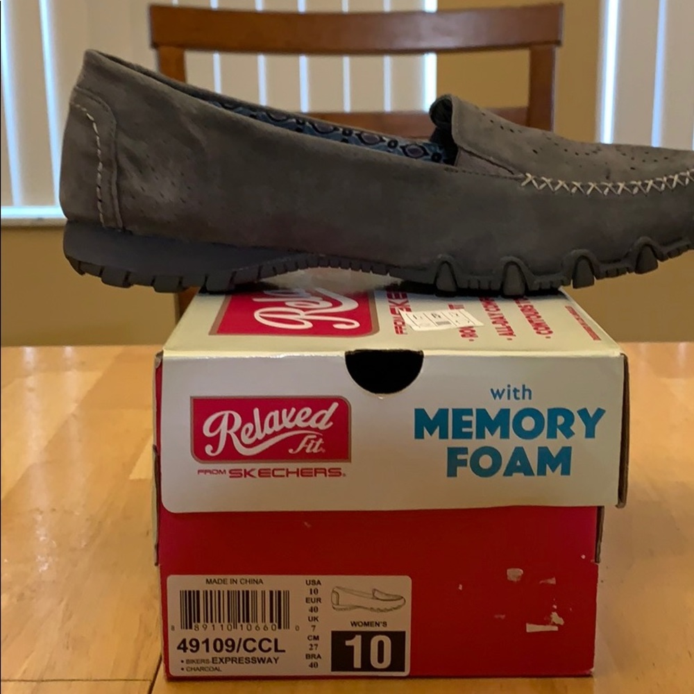 Women's Skechers loafer